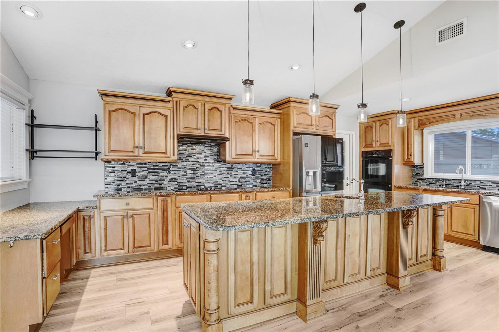 8404 BLACKSTONE CT — photo 7