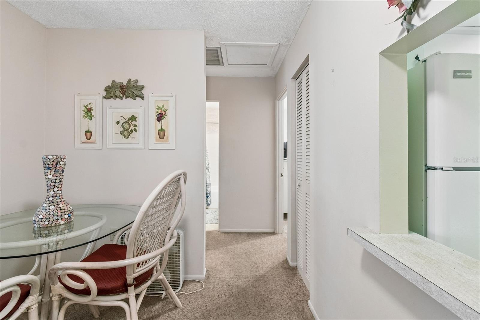 6072 ARLENE WAY — photo 2