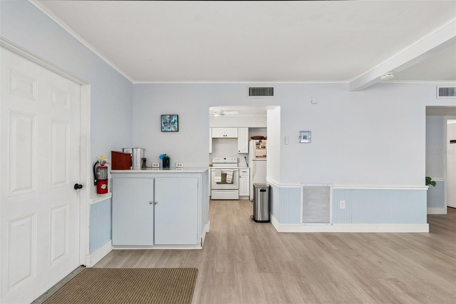 6072 ARLENE WAY — photo 32