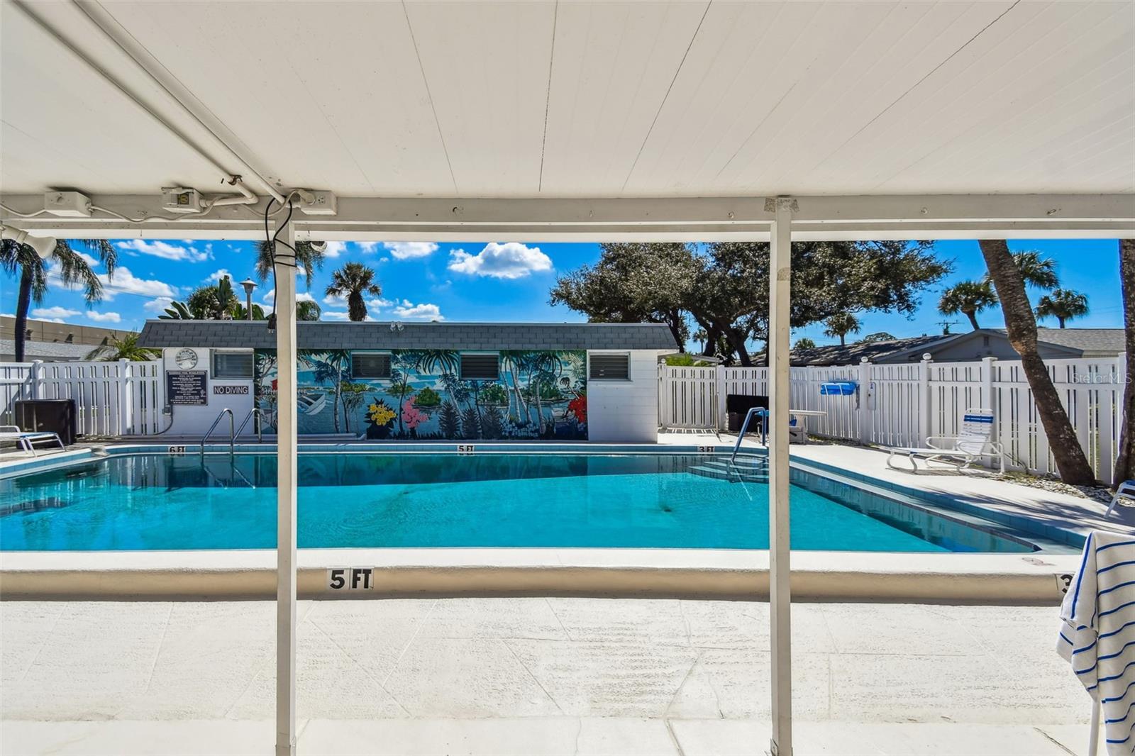6072 ARLENE WAY — photo 38