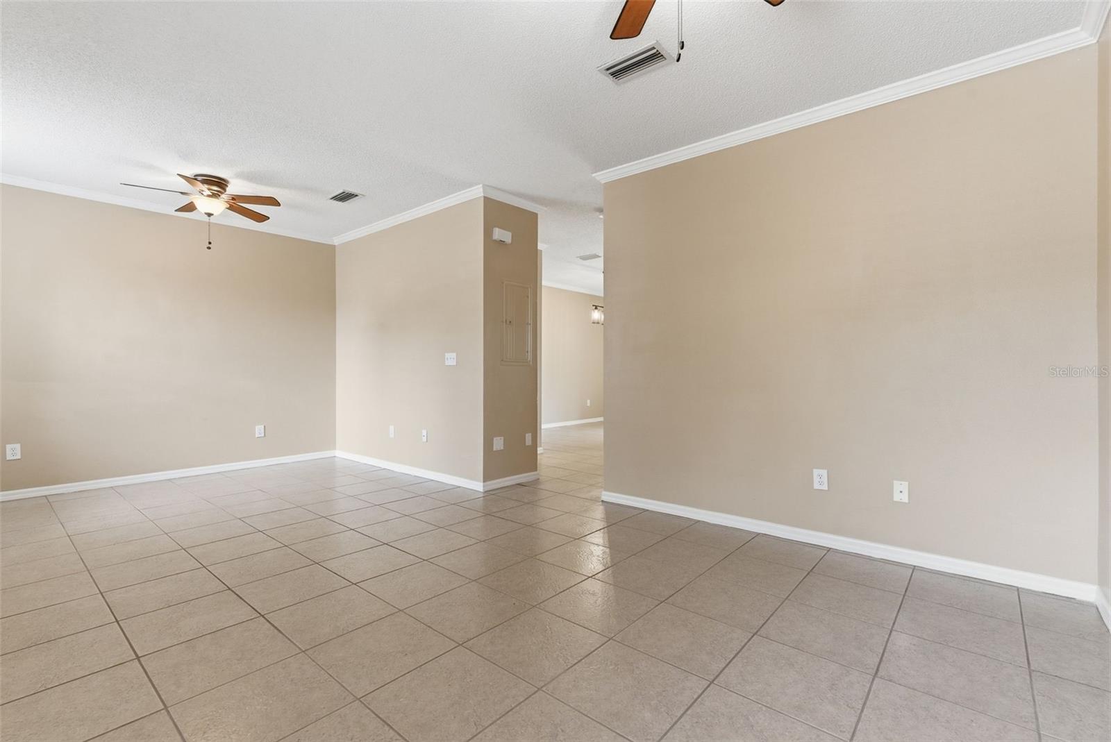 1415 SEDGWICK DR — photo 12