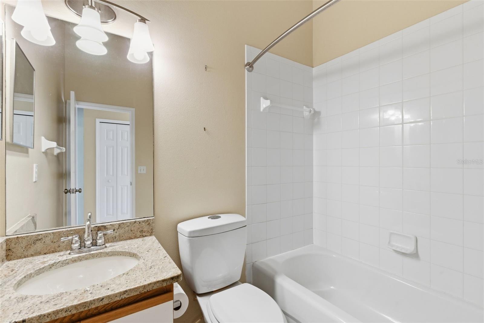 1415 SEDGWICK DR — photo 32