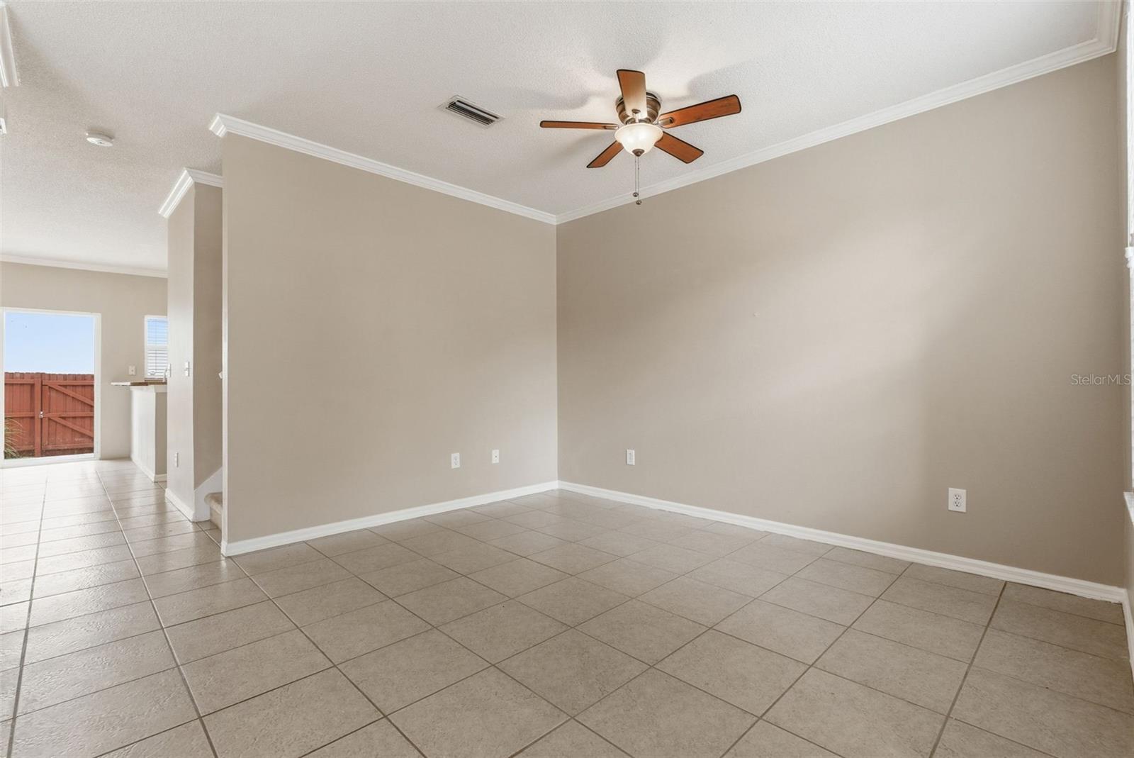 1415 SEDGWICK DR — photo 6