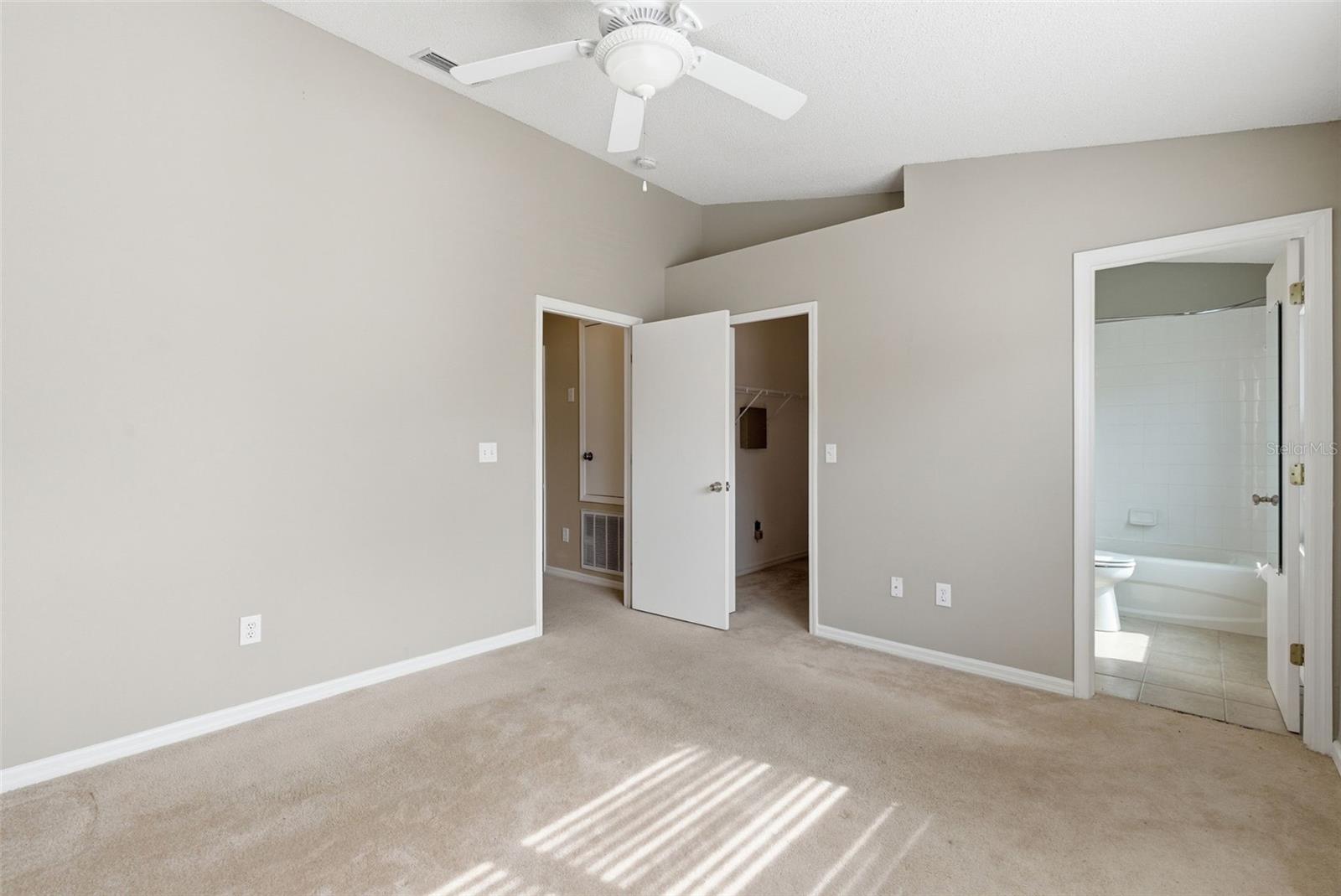 1415 SEDGWICK DR — photo 29