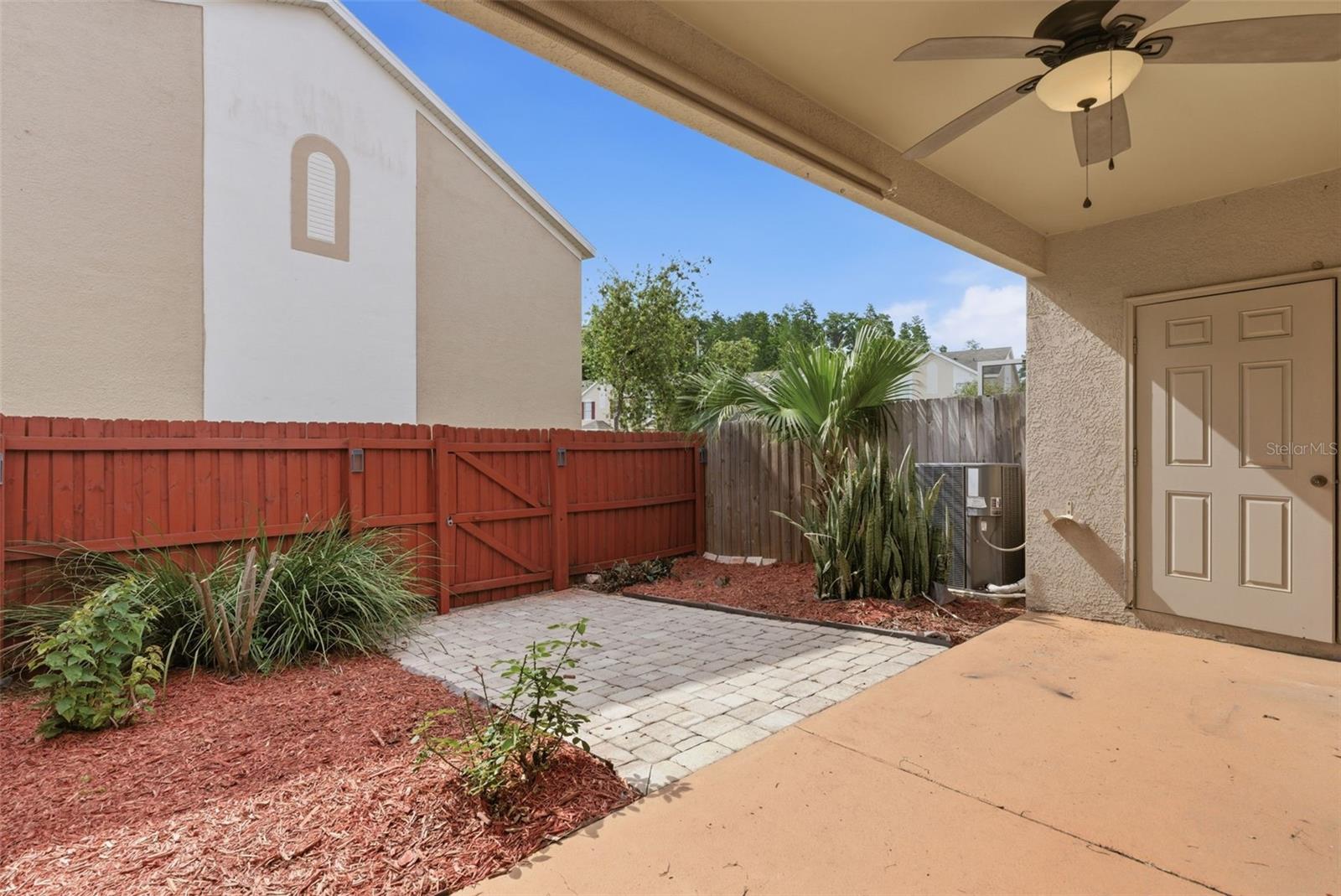 1415 SEDGWICK DR — photo 23