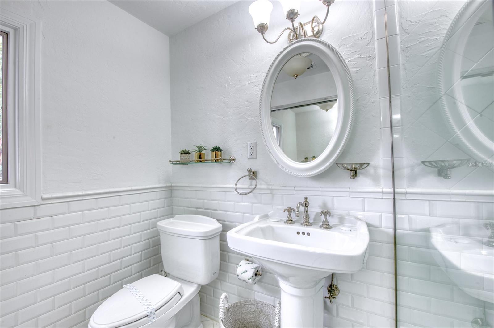 76 S WASHINGTON DR — photo 41