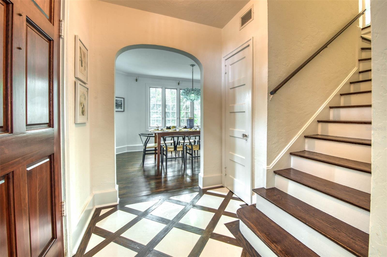 76 S WASHINGTON DR — photo 35