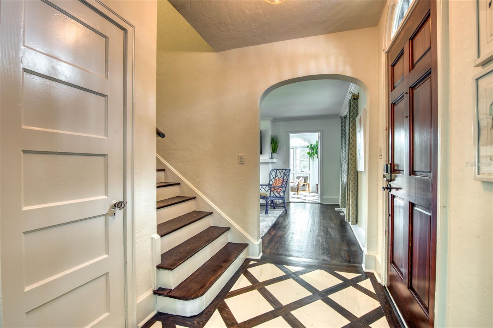 76 S WASHINGTON DR — photo 36
