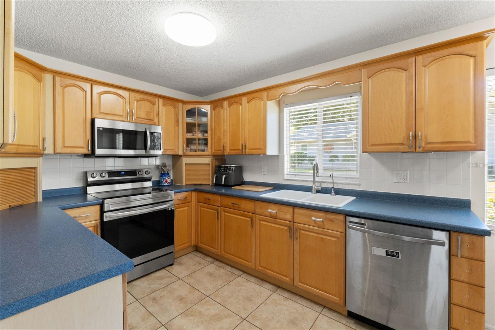 10520 SPRINGWOOD DR — photo 9