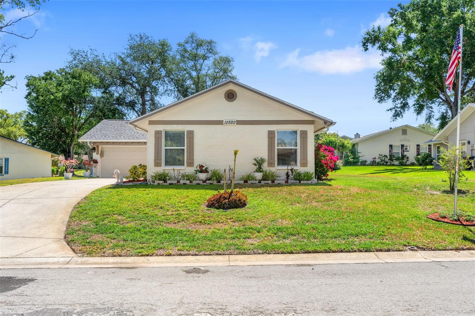 10520 SPRINGWOOD DR — photo 2