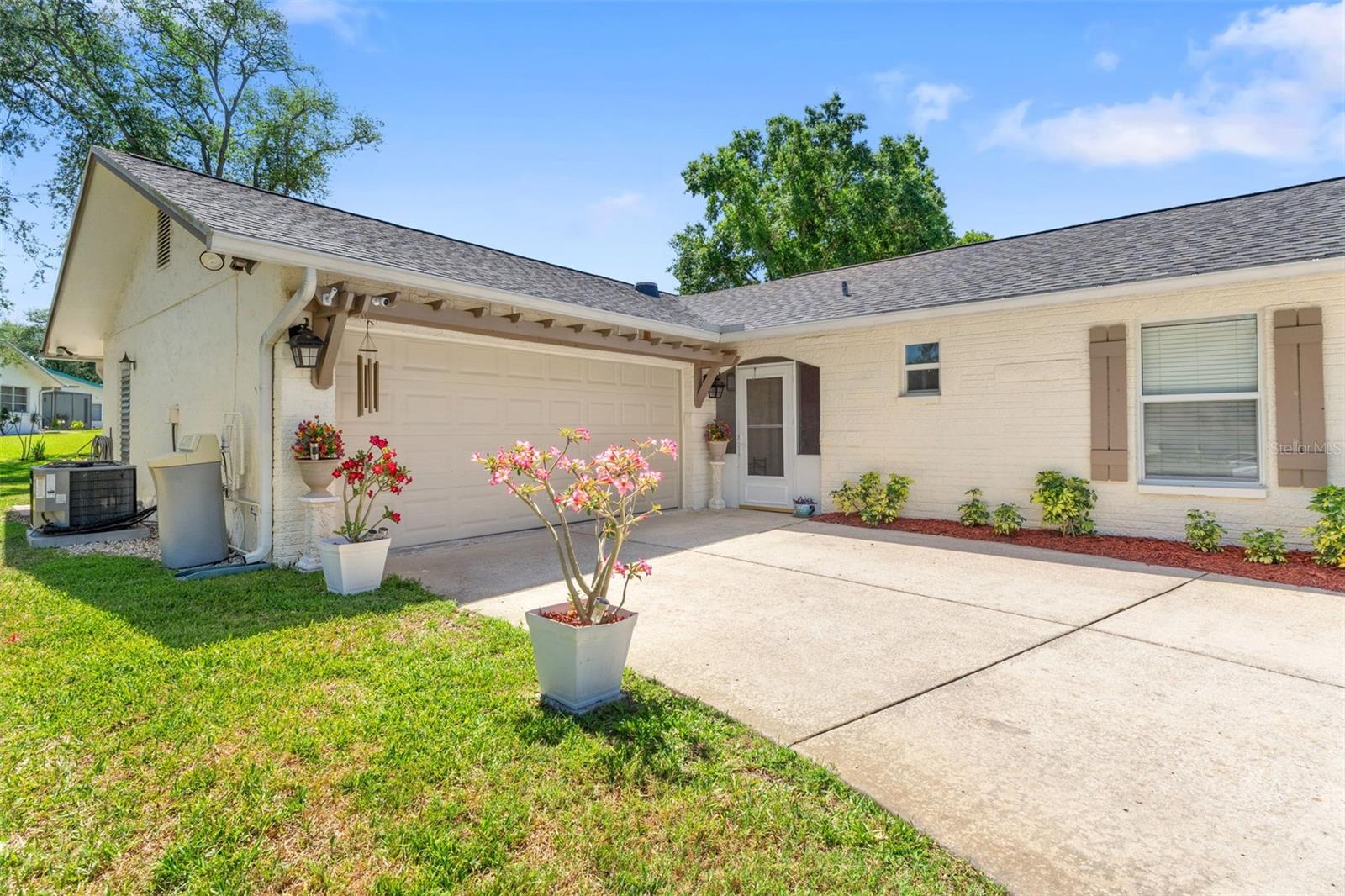 10520 SPRINGWOOD DR — photo 3