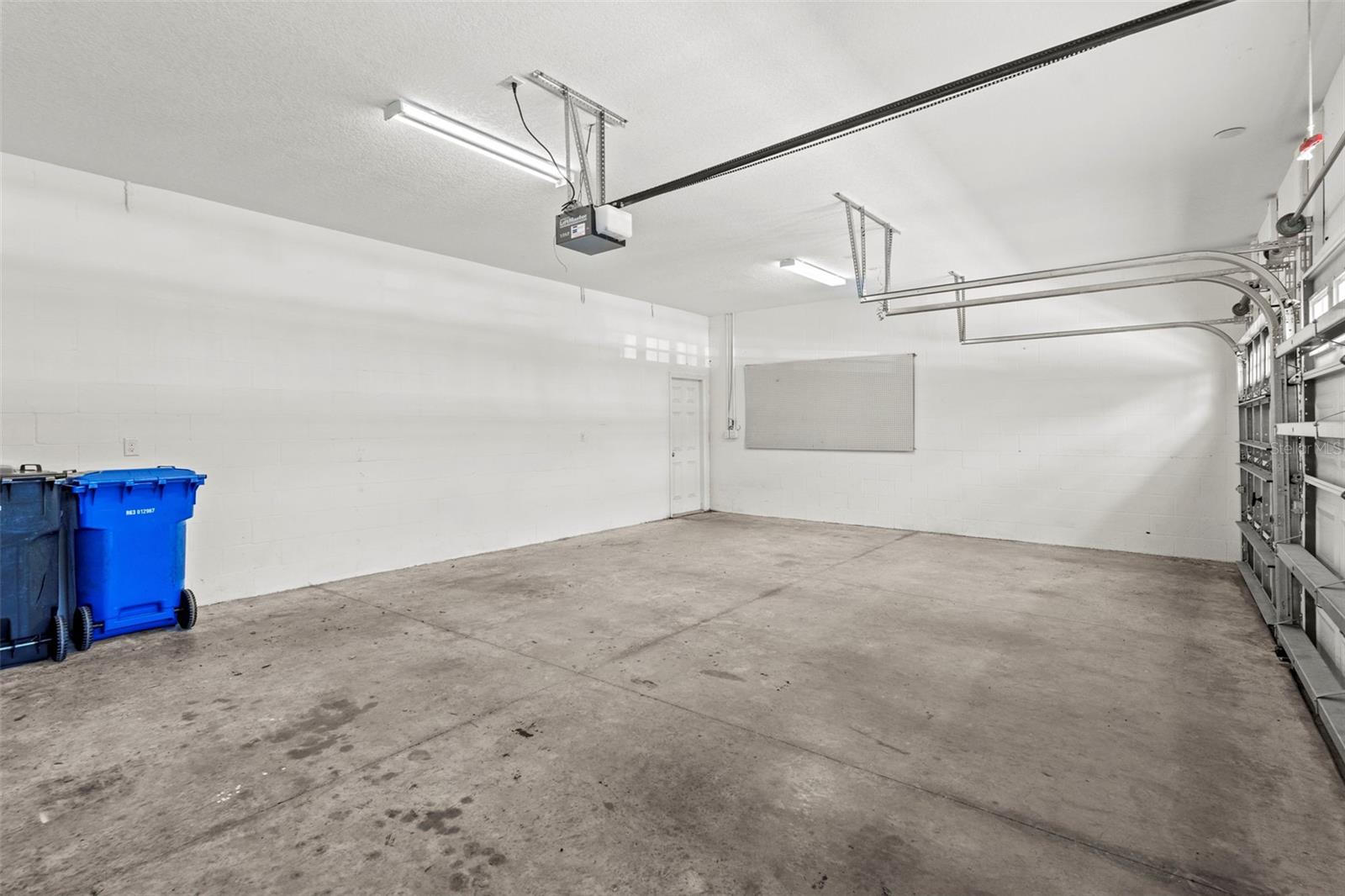 514 WINTERSIDE DR — photo 46
