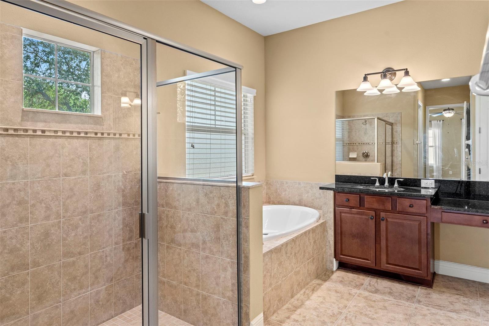514 WINTERSIDE DR — photo 36