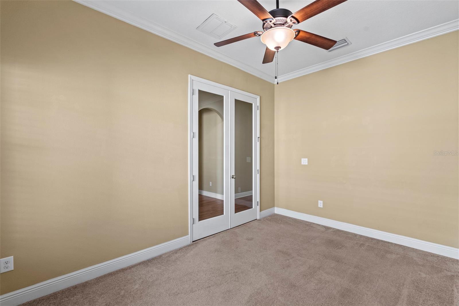 514 WINTERSIDE DR — photo 29