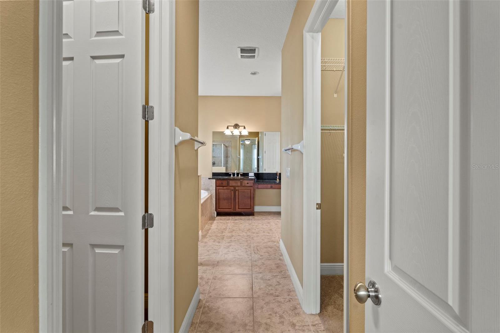514 WINTERSIDE DR — photo 35