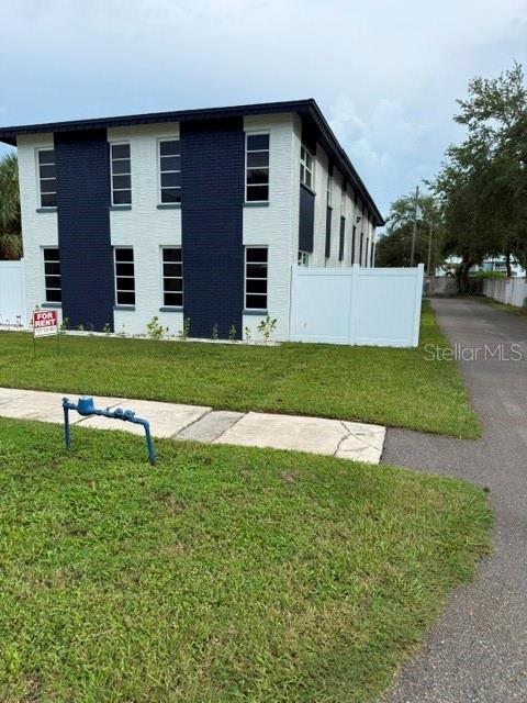 439 76TH AVE N — photo 17