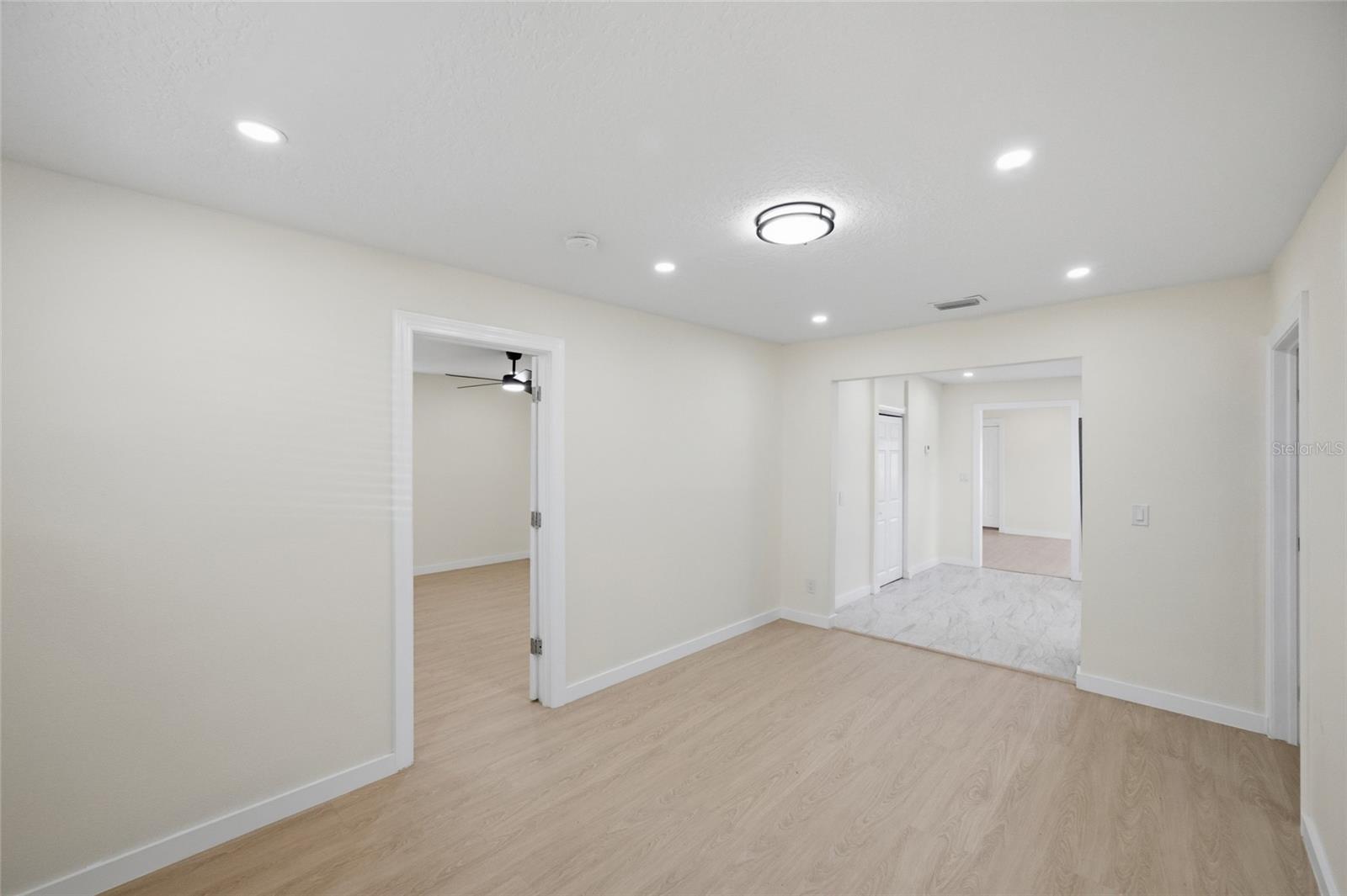 714 E 137TH AVE — photo 16