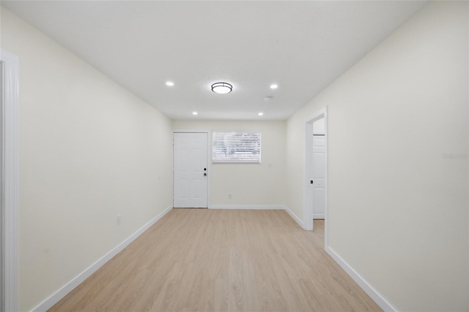 714 E 137TH AVE — photo 15
