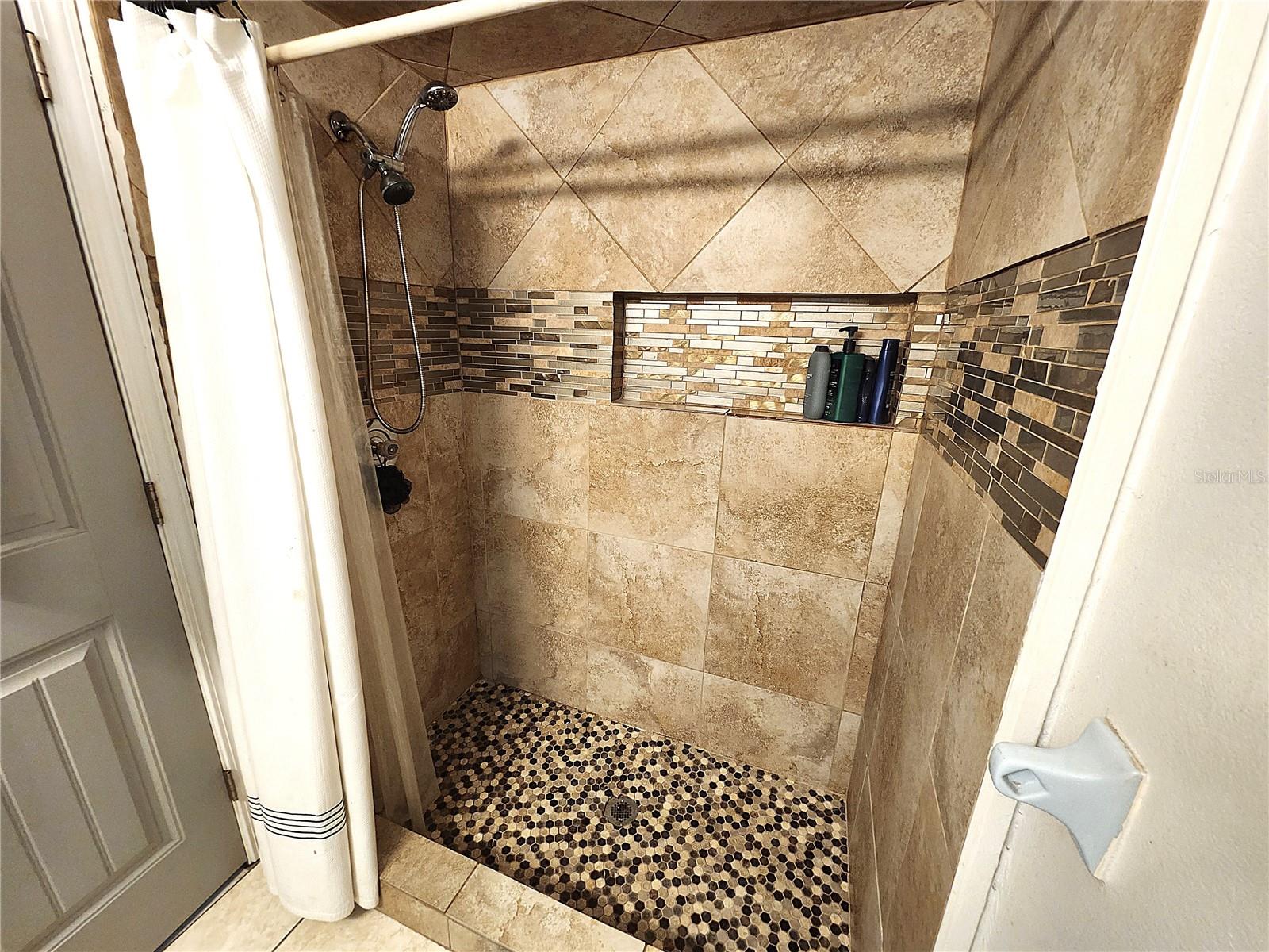 112 ANTILLA RD — photo 17