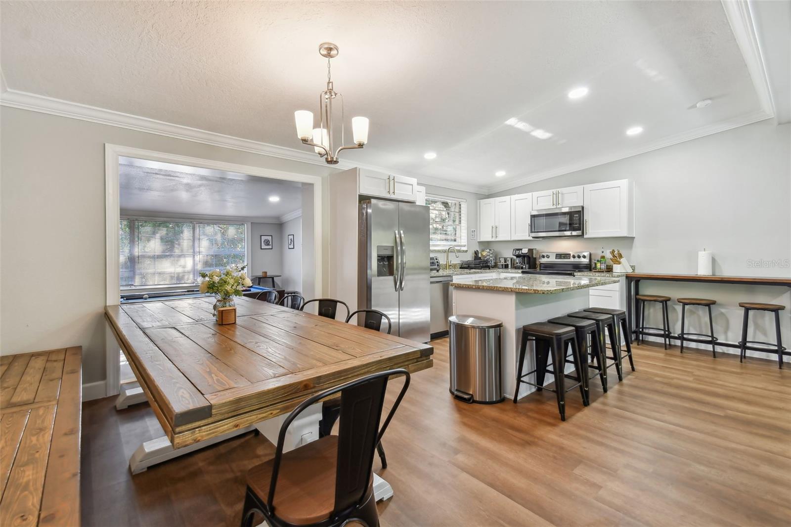 414 JOYCE AVE — photo 25