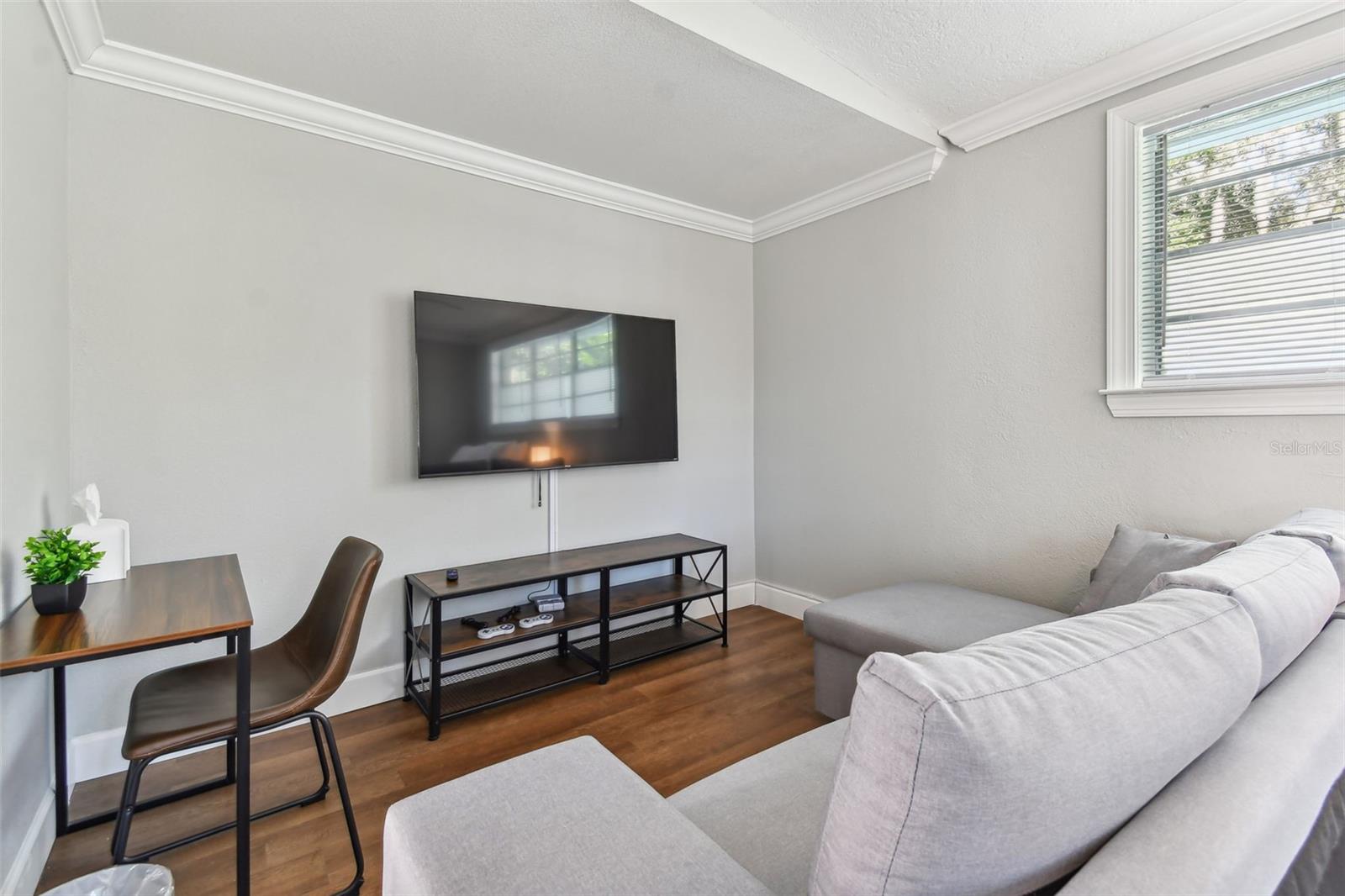 414 JOYCE AVE — photo 50