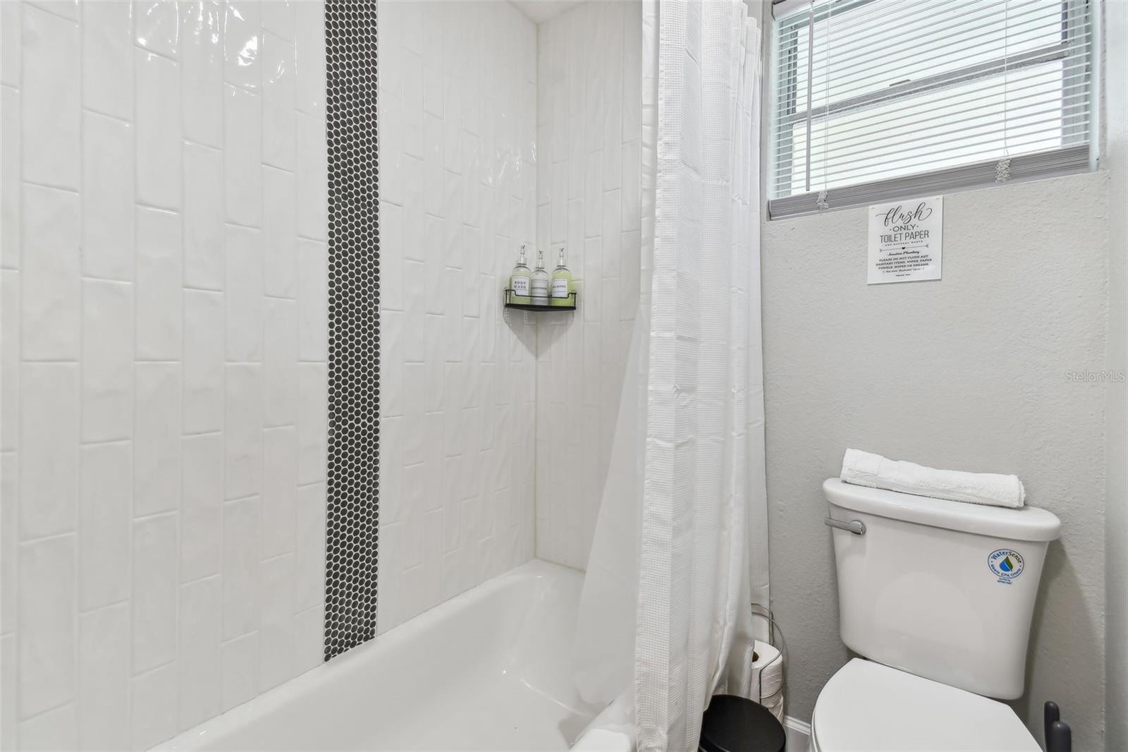 414 JOYCE AVE — photo 42