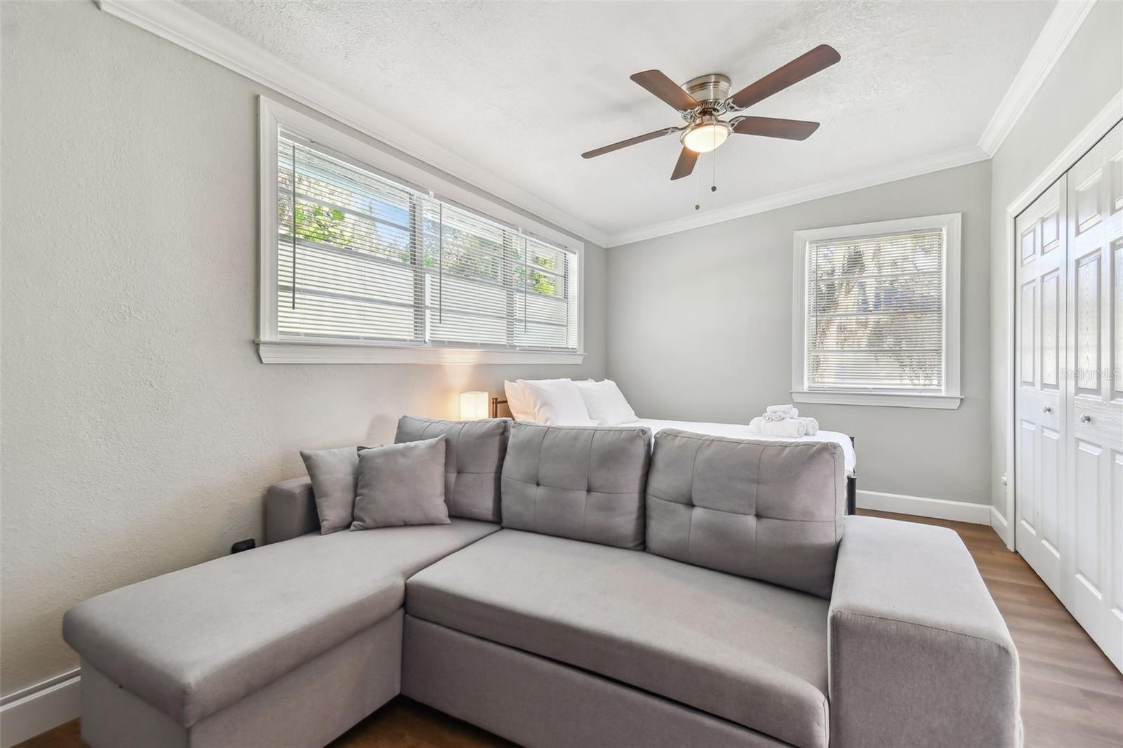 414 JOYCE AVE — photo 48