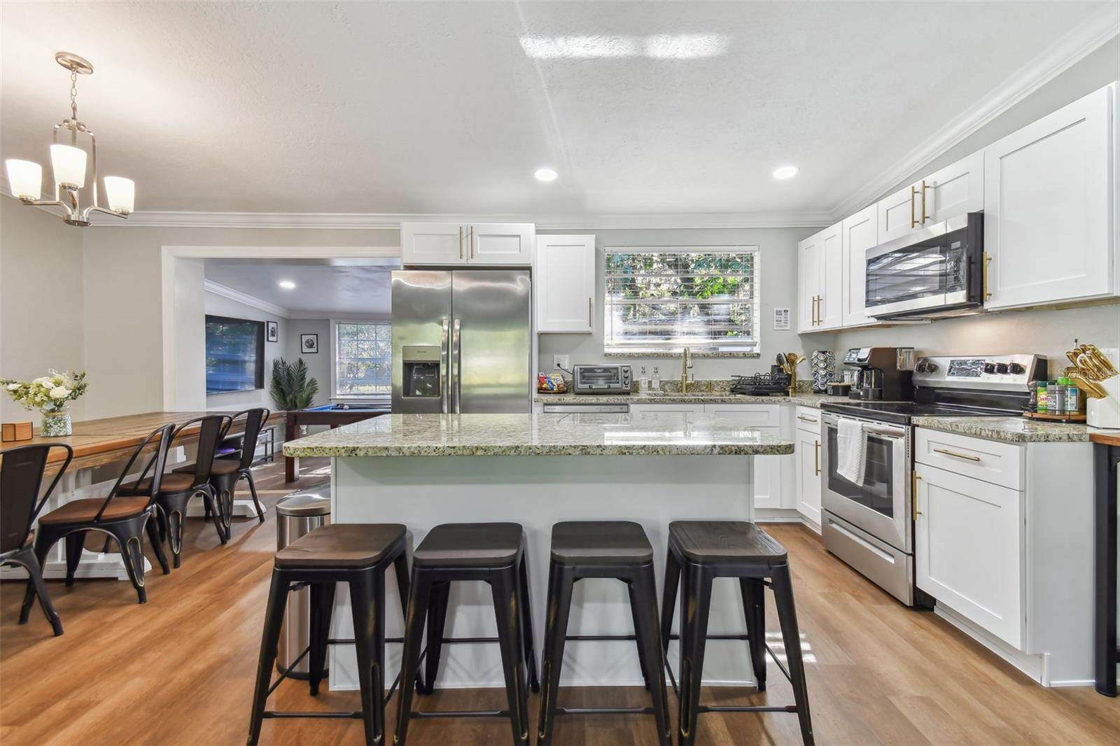 414 JOYCE AVE — photo 21