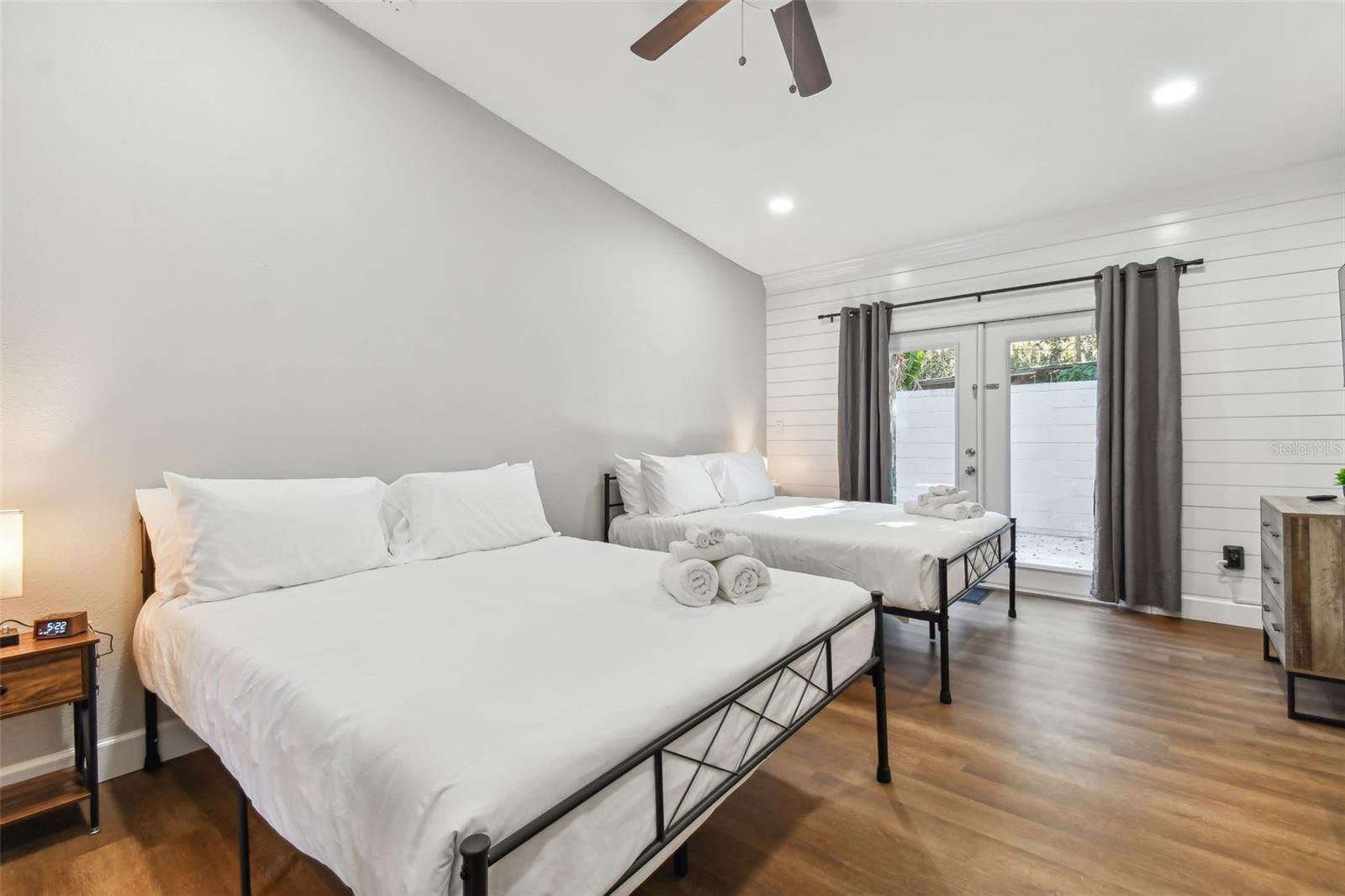 414 JOYCE AVE — photo 12