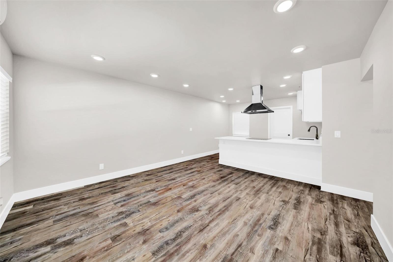 6855 GULF WINDS DR — photo 25