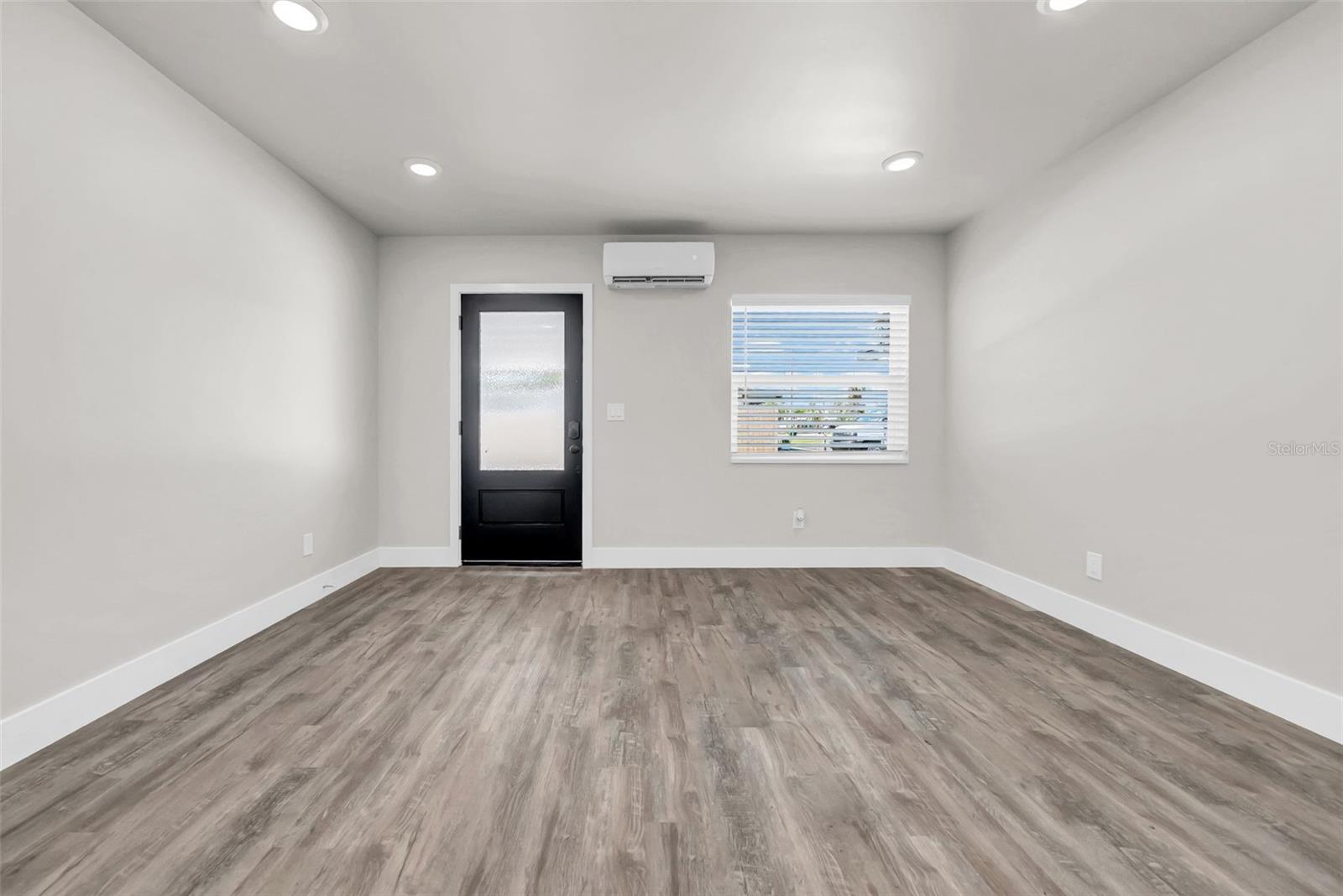 6855 GULF WINDS DR — photo 17