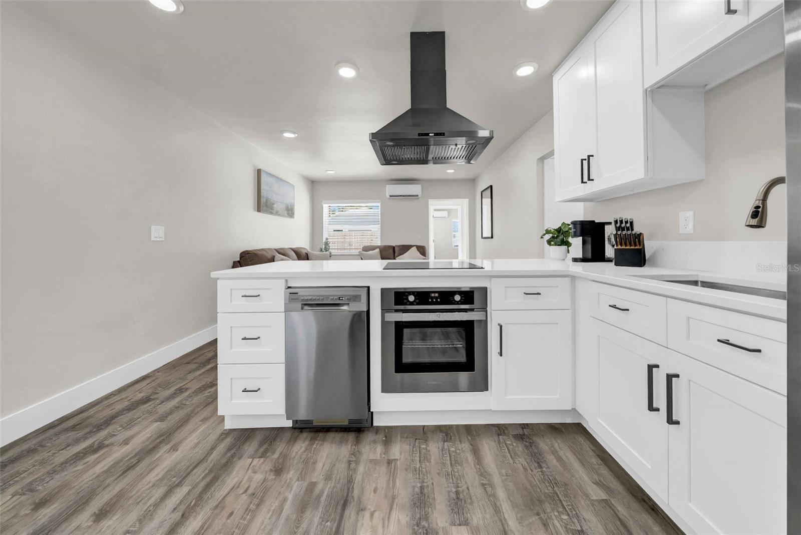 6855 GULF WINDS DR — photo 36