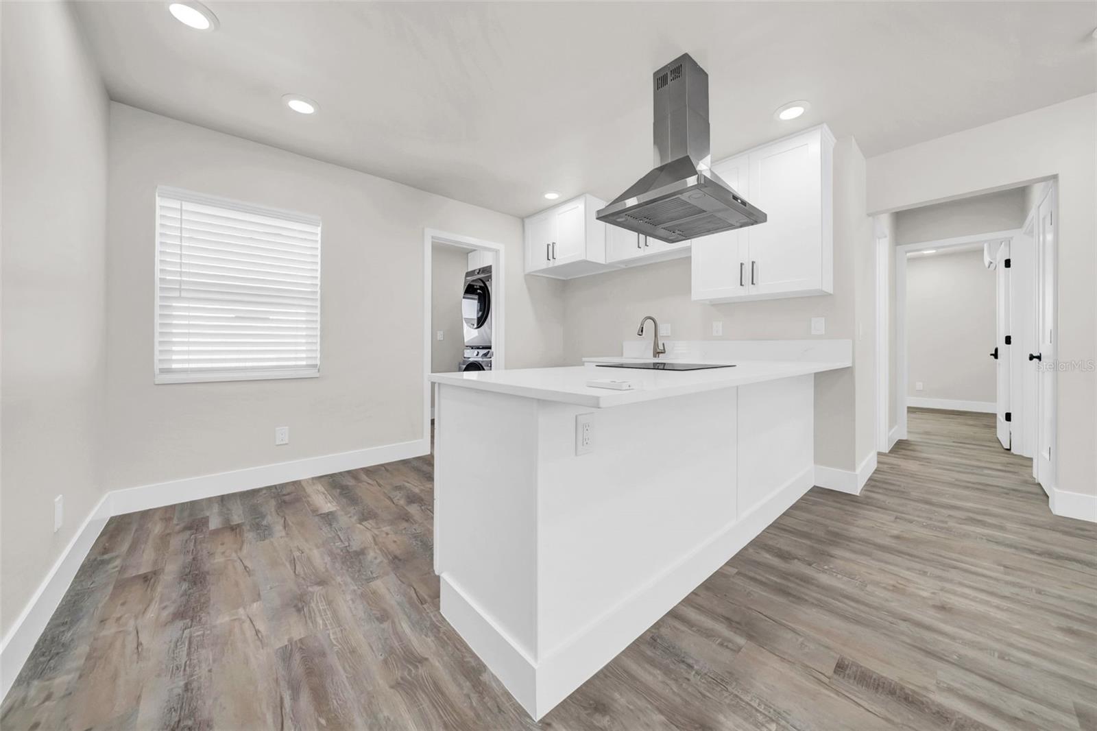 6855 GULF WINDS DR — photo 9