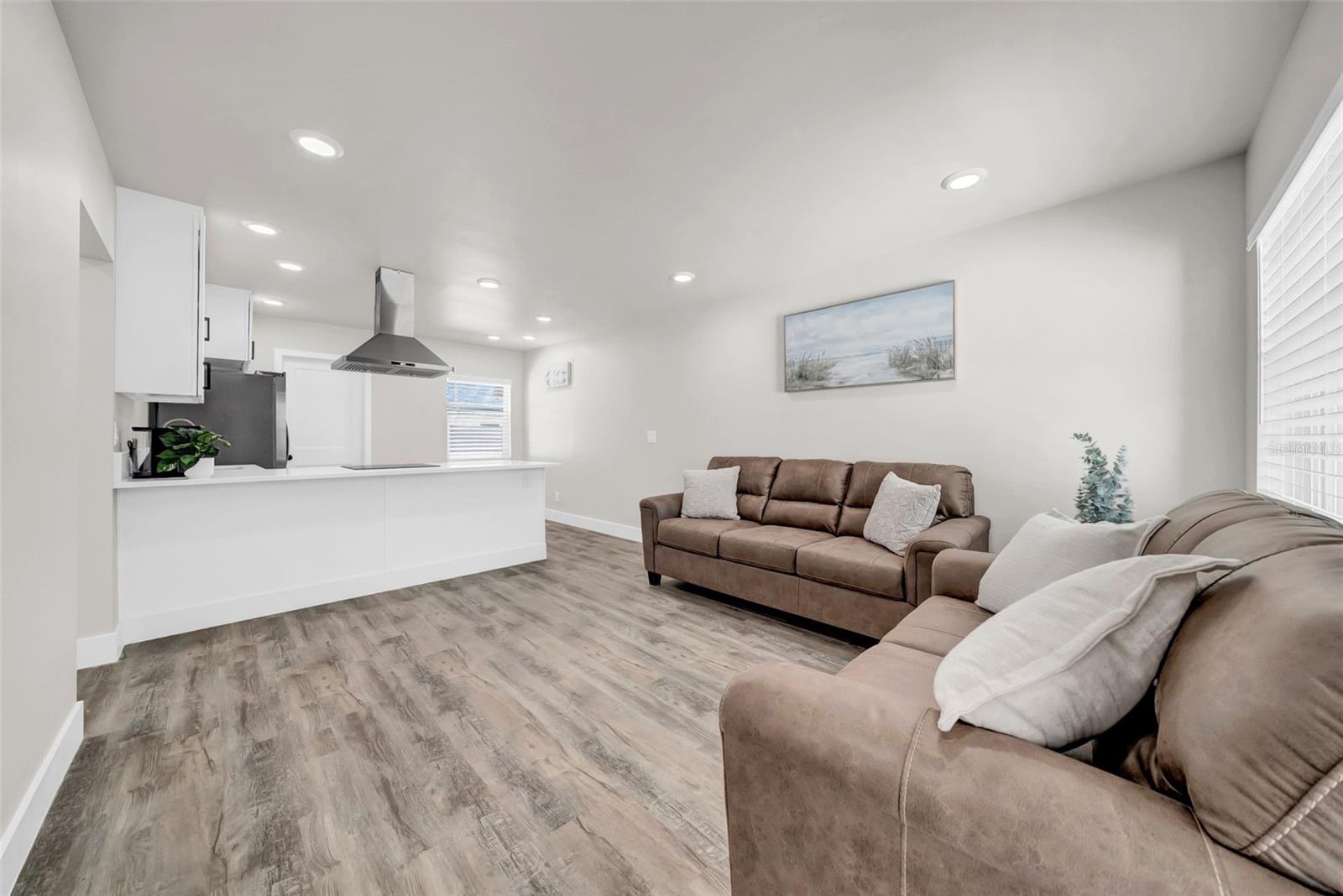 6855 GULF WINDS DR — photo 42