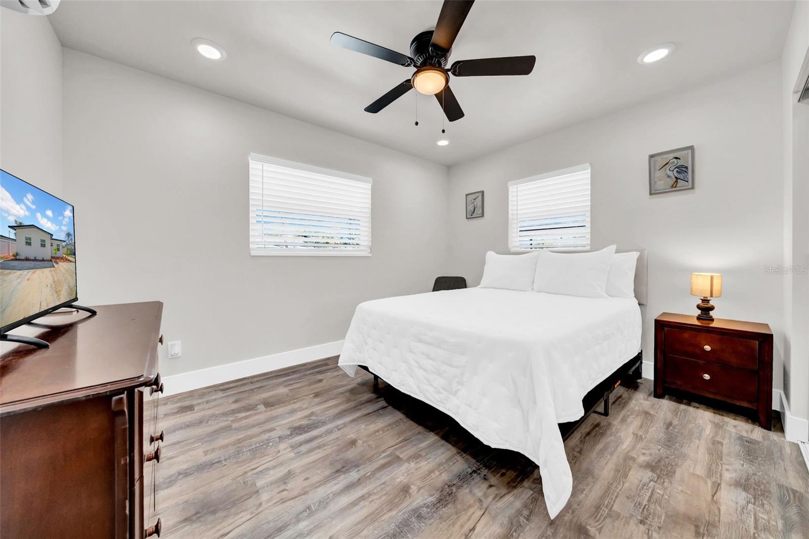 6855 GULF WINDS DR — photo 32