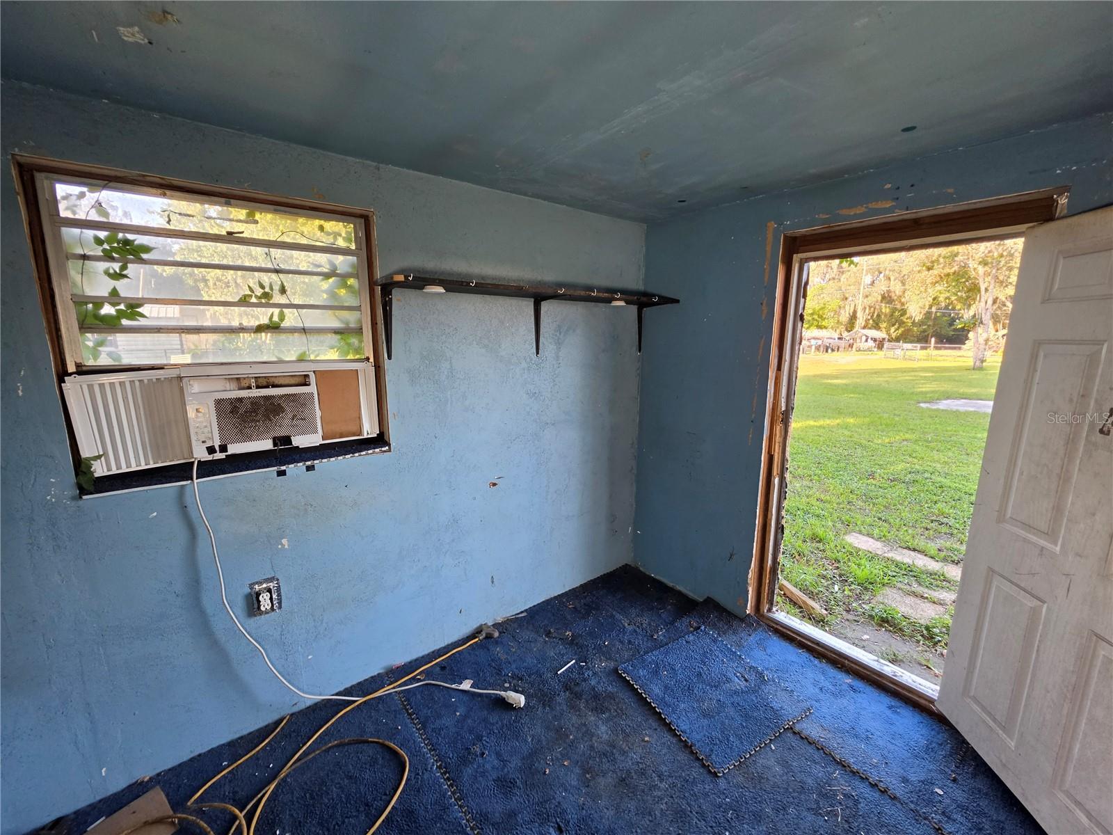 3642 KALMAN DR — photo 32