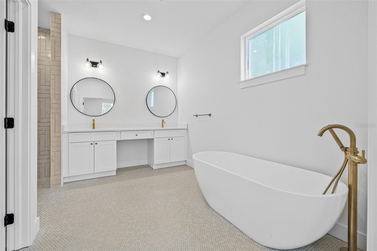 7617 ALVINA ST — photo 24