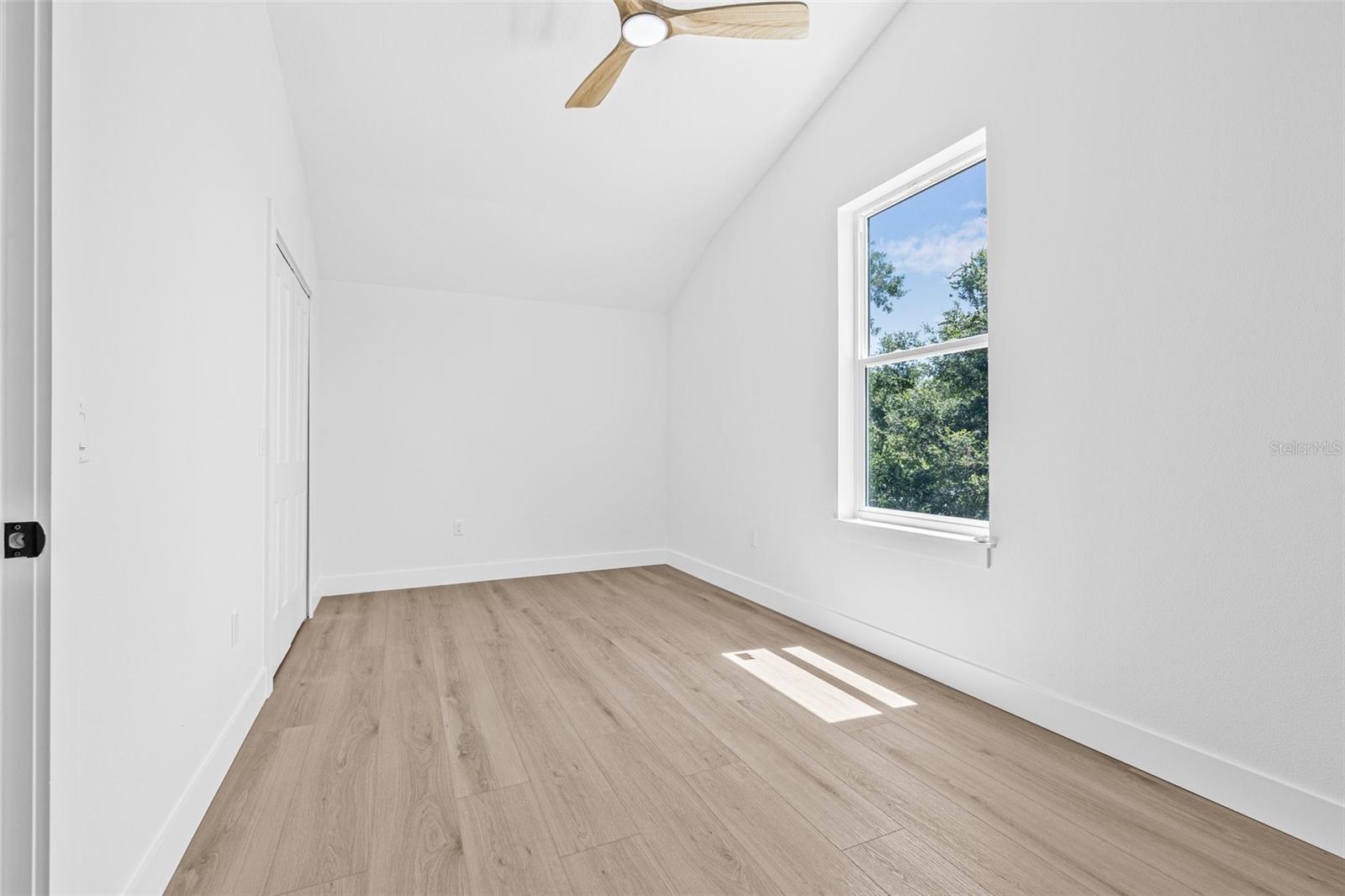 7617 ALVINA ST — photo 34