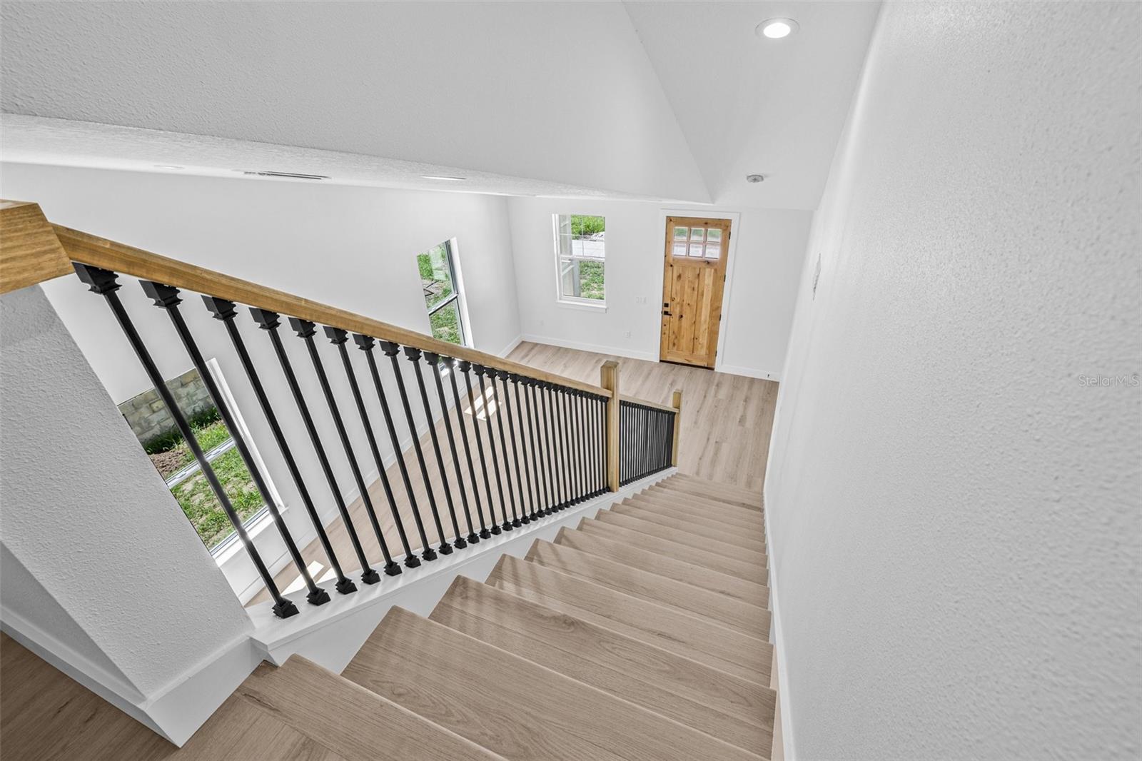 7617 ALVINA ST — photo 30