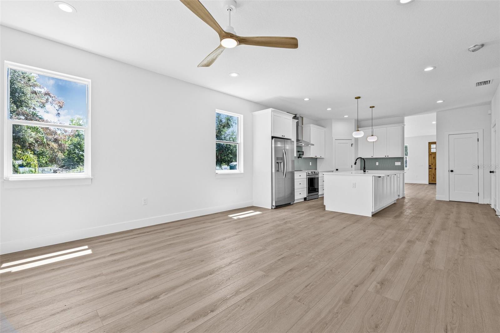 7617 ALVINA ST — photo 22