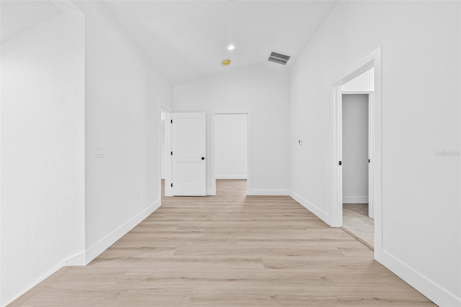 7617 ALVINA ST — photo 31