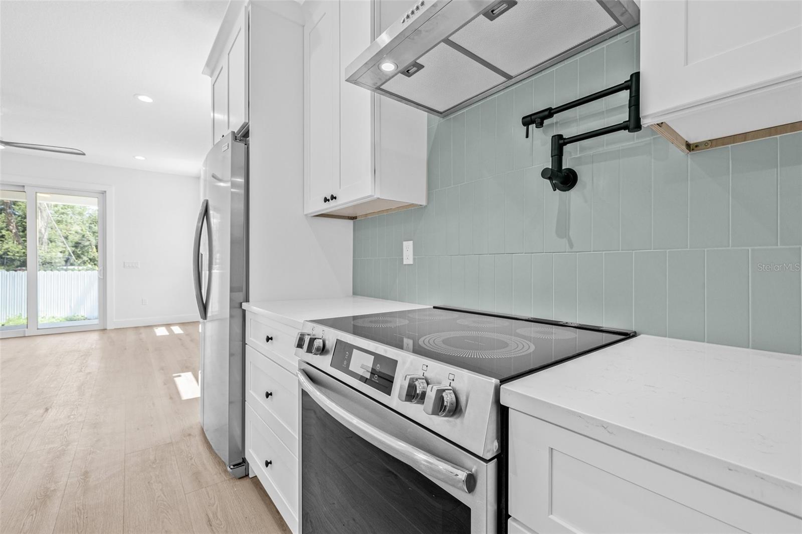 7617 ALVINA ST — photo 19