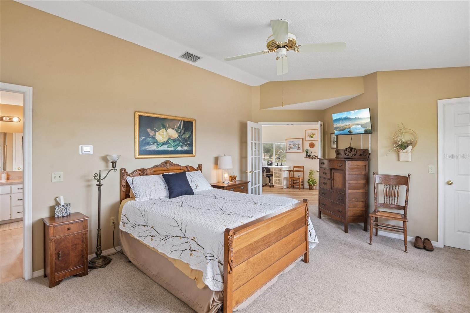 8212 HAYWARD LN — photo 30