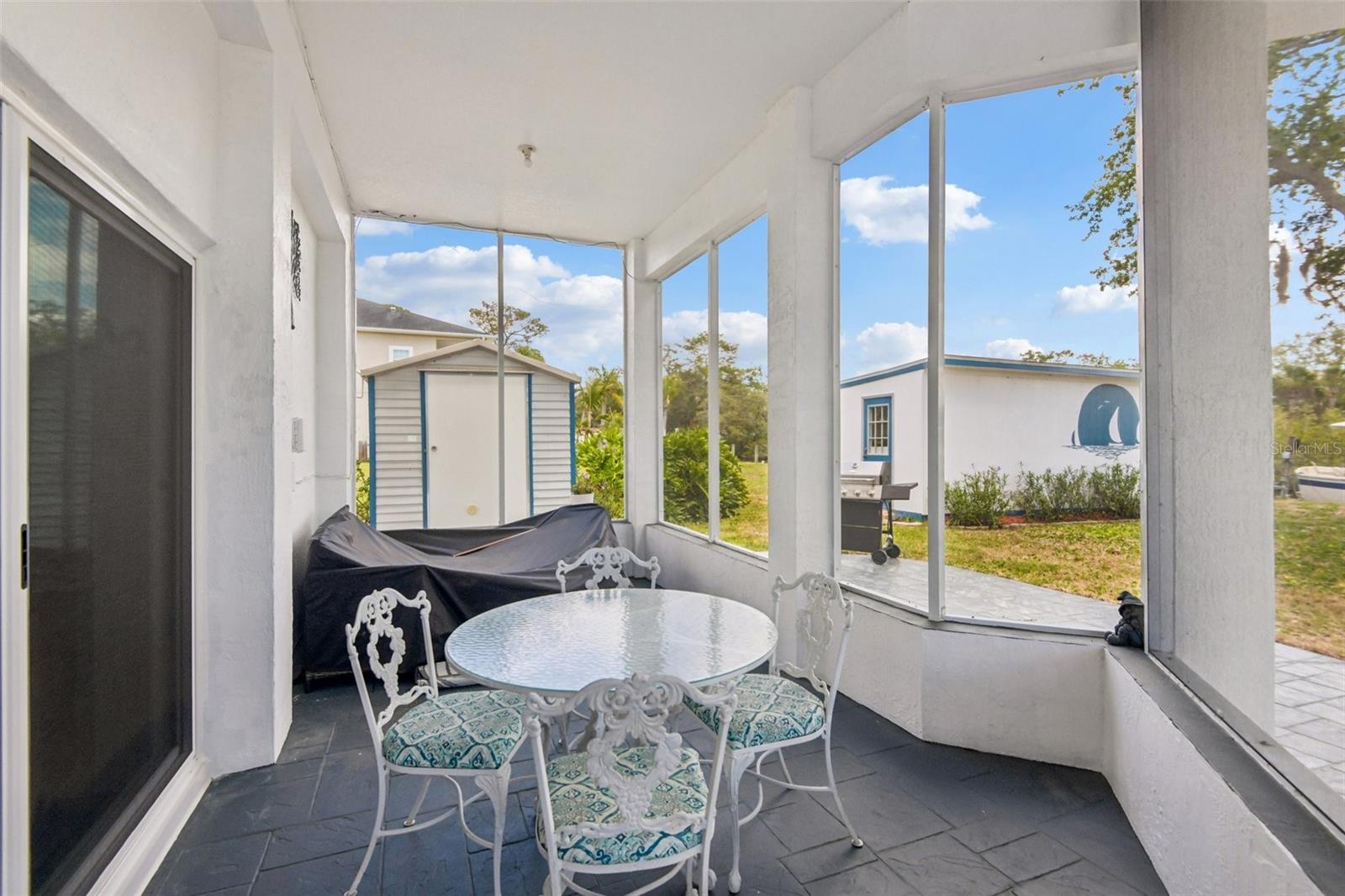 8212 HAYWARD LN — photo 33
