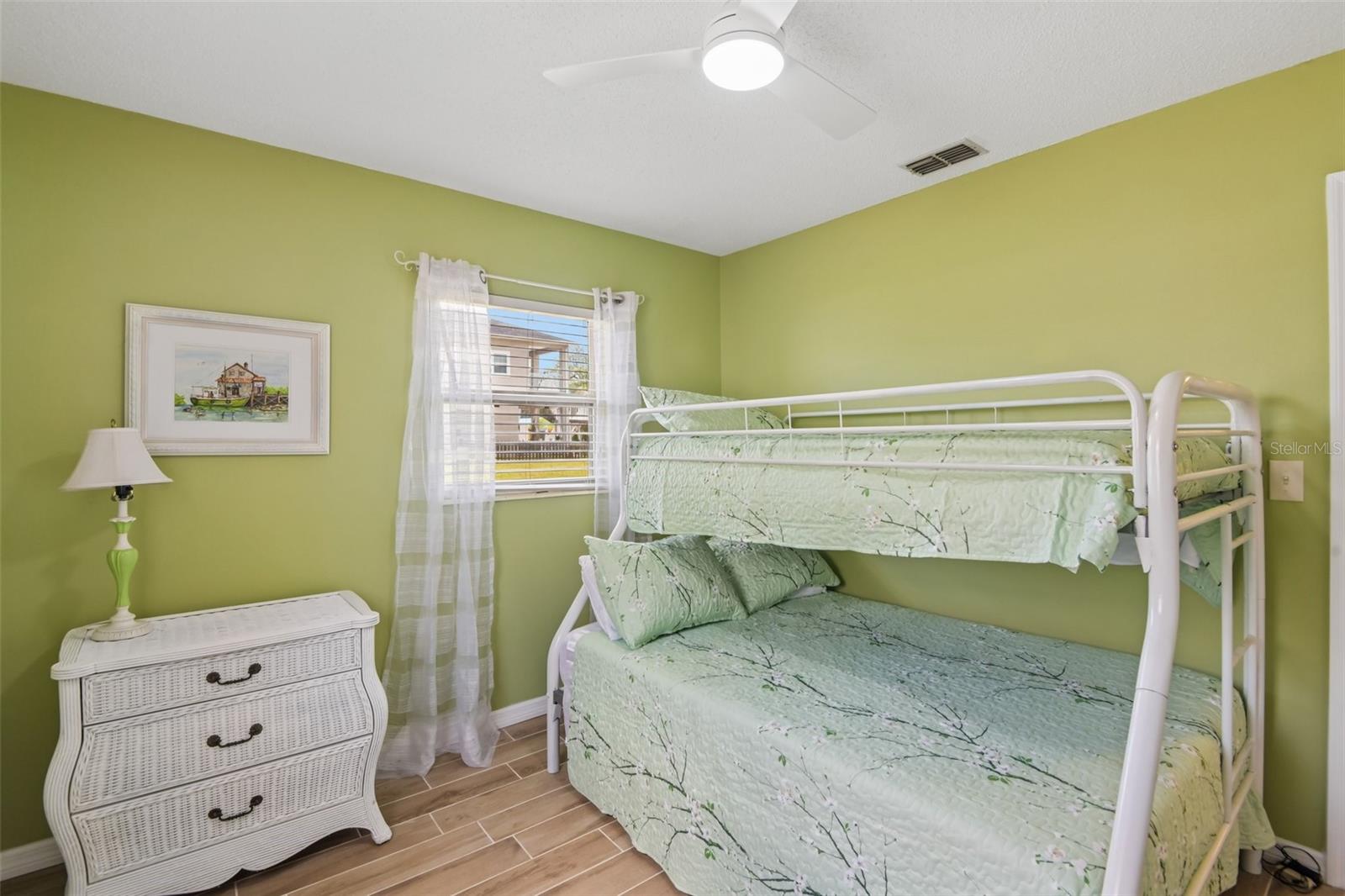 8212 HAYWARD LN — photo 19