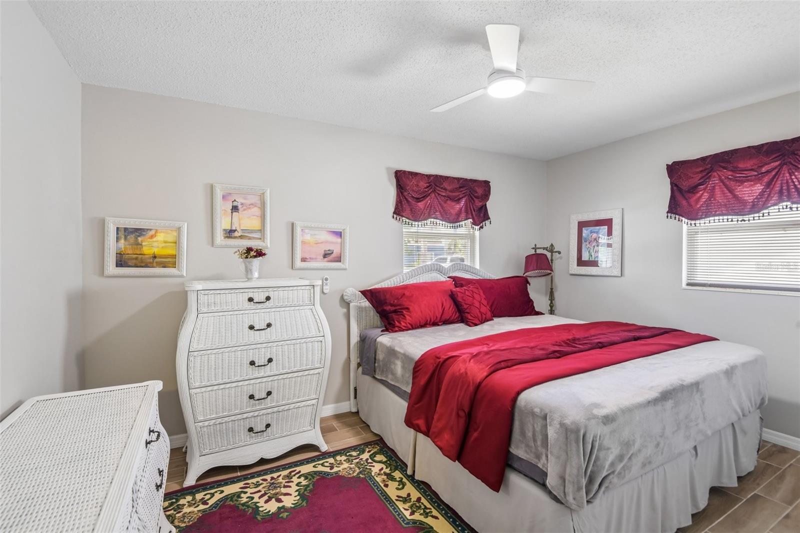 8212 HAYWARD LN — photo 17