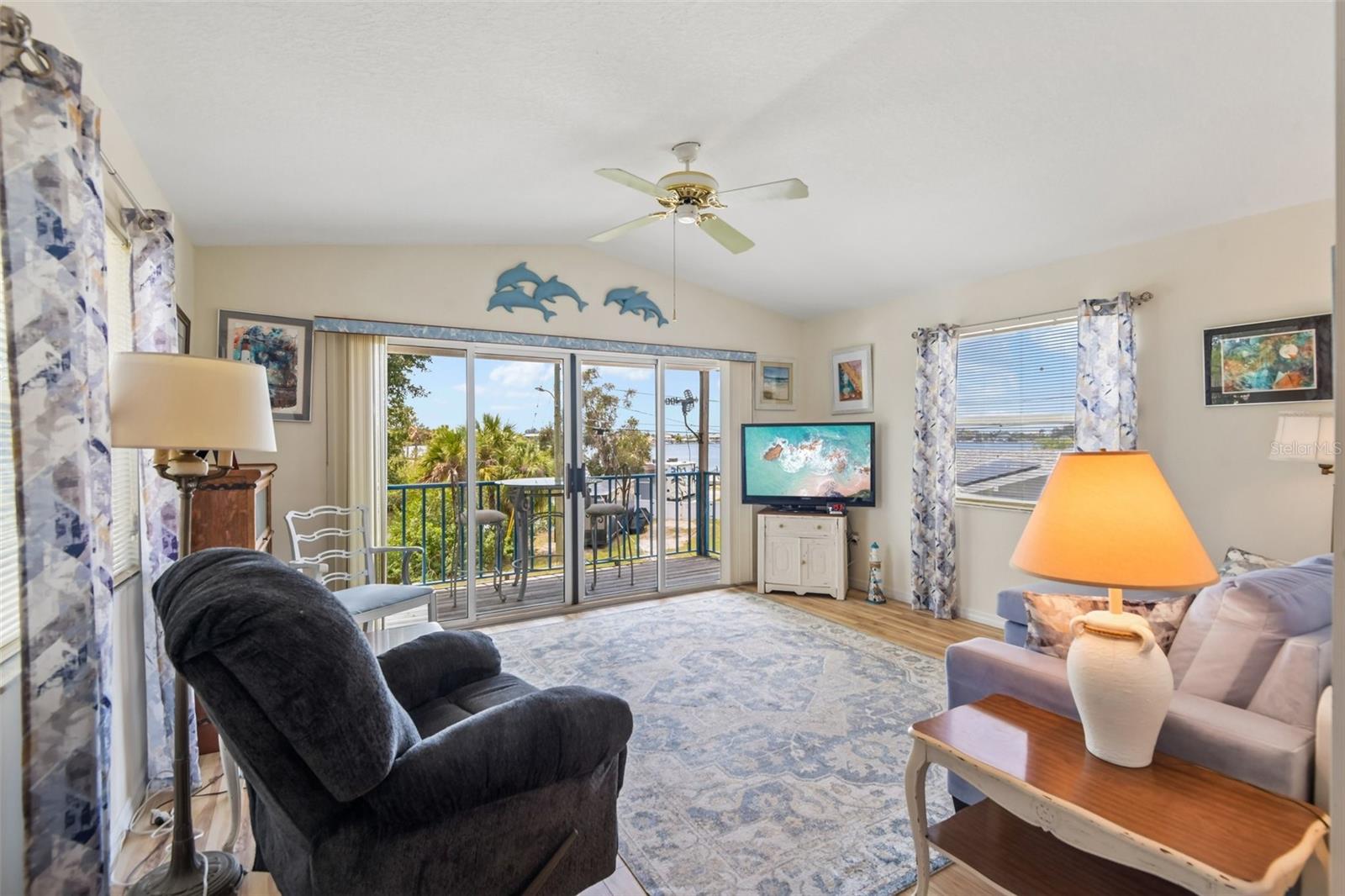 8212 HAYWARD LN — photo 26