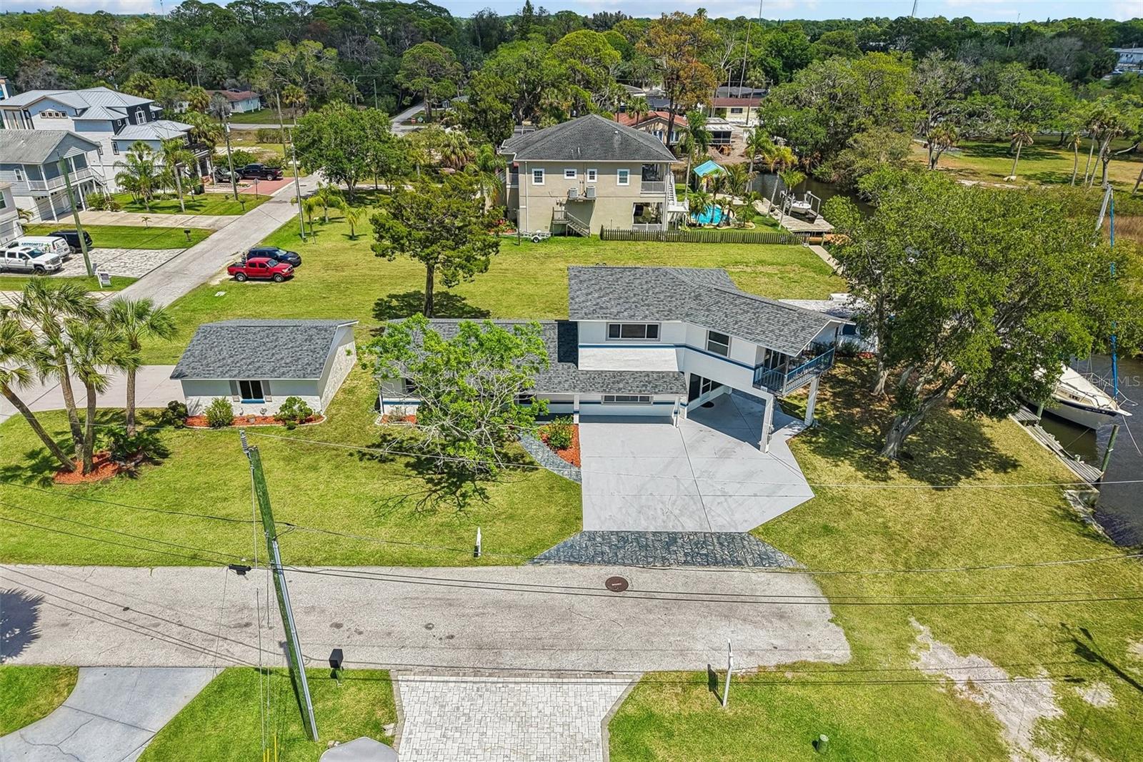 8212 HAYWARD LN — photo 45