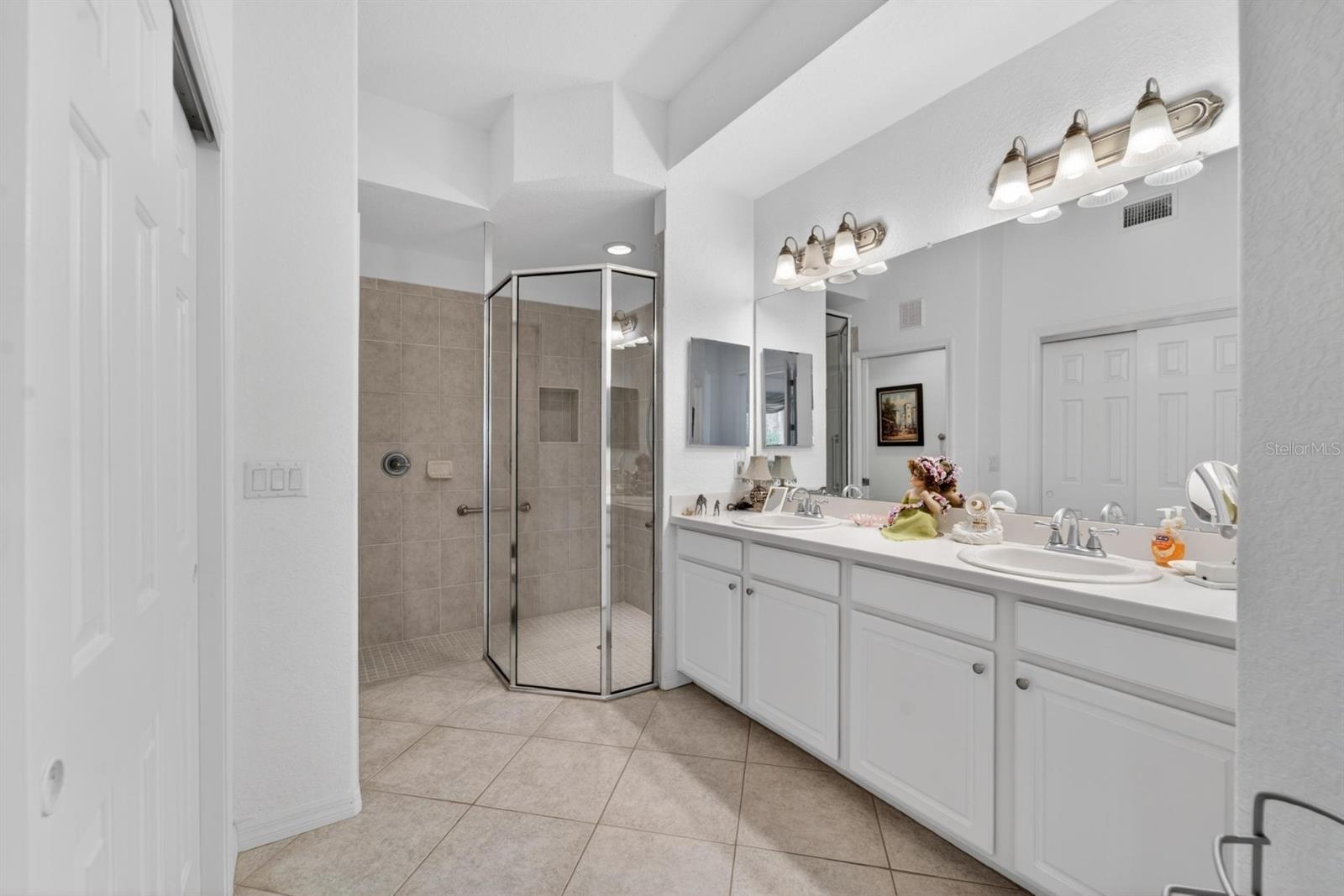 1364 EMERALD DUNES DR — photo 27