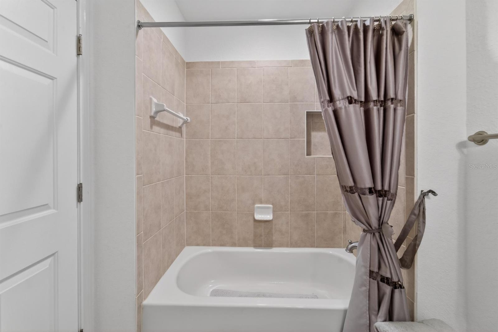 1364 EMERALD DUNES DR — photo 34